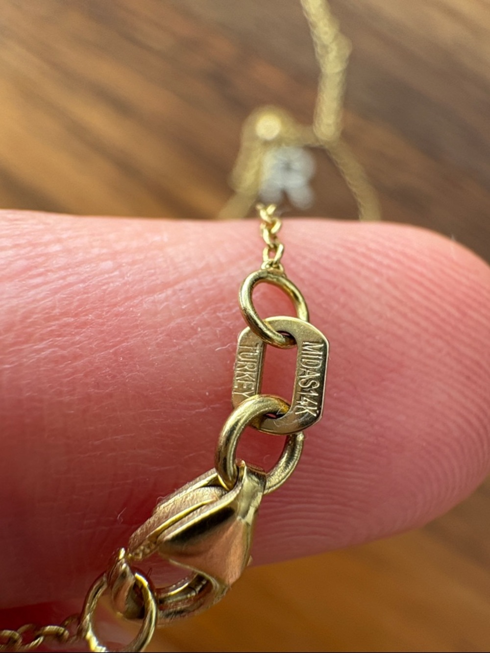 MIDAS 14K Gold Diamond Initial R Necklace Pavé Pendant - Picture 4 of 7